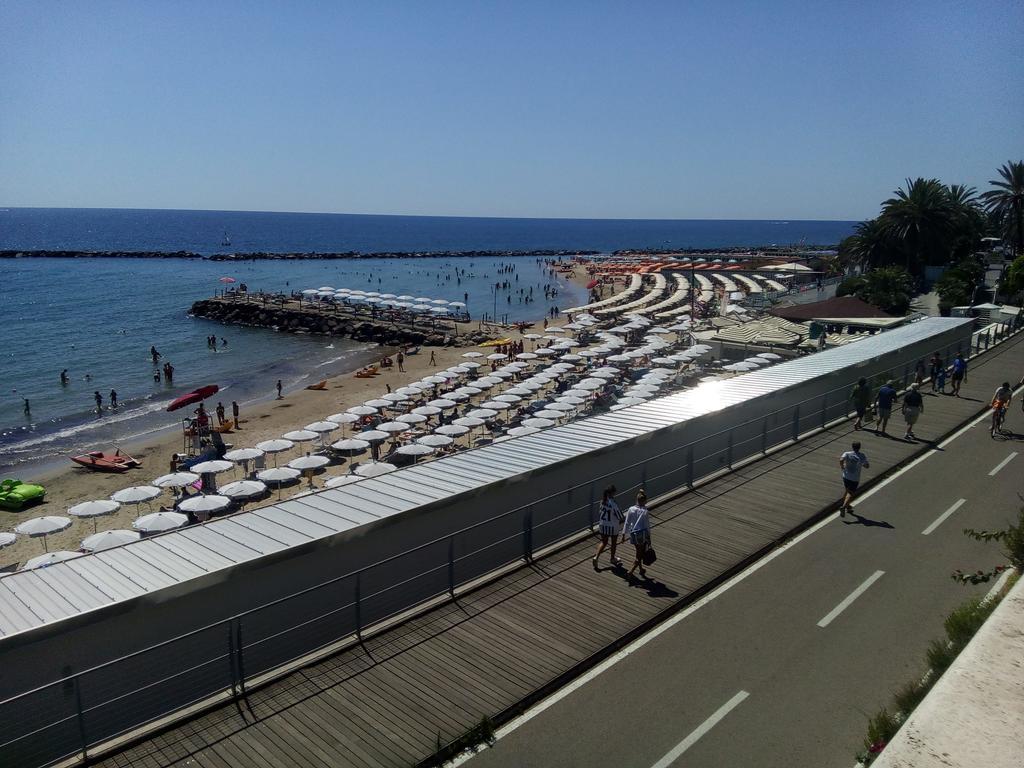 "6 In Centro" Guest House Σαν Ρέμο Εξωτερικό φωτογραφία